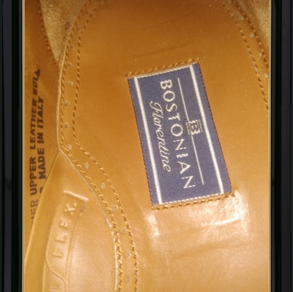 Bostonian Men's Tassel Loafers - Picture 3 of 5